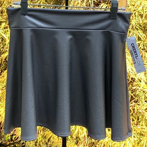 NWT Cheryl Kids Silver Skater Skirt Size L (14)